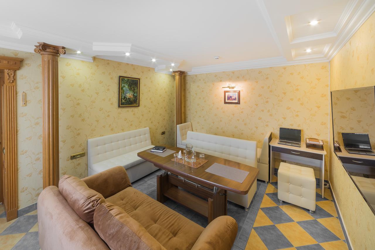 Paradise Hotel Gomel Ngoại thất bức ảnh